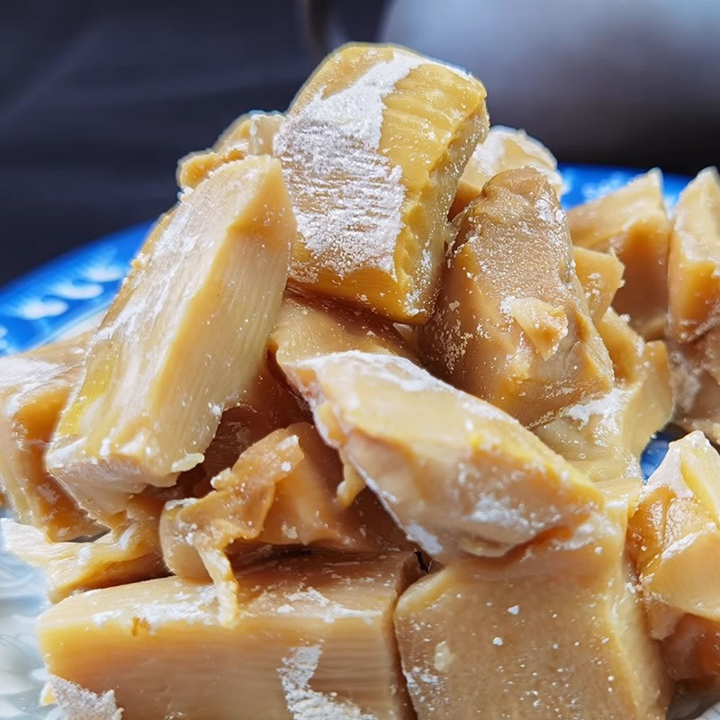 Salted bamboo shoots canned food